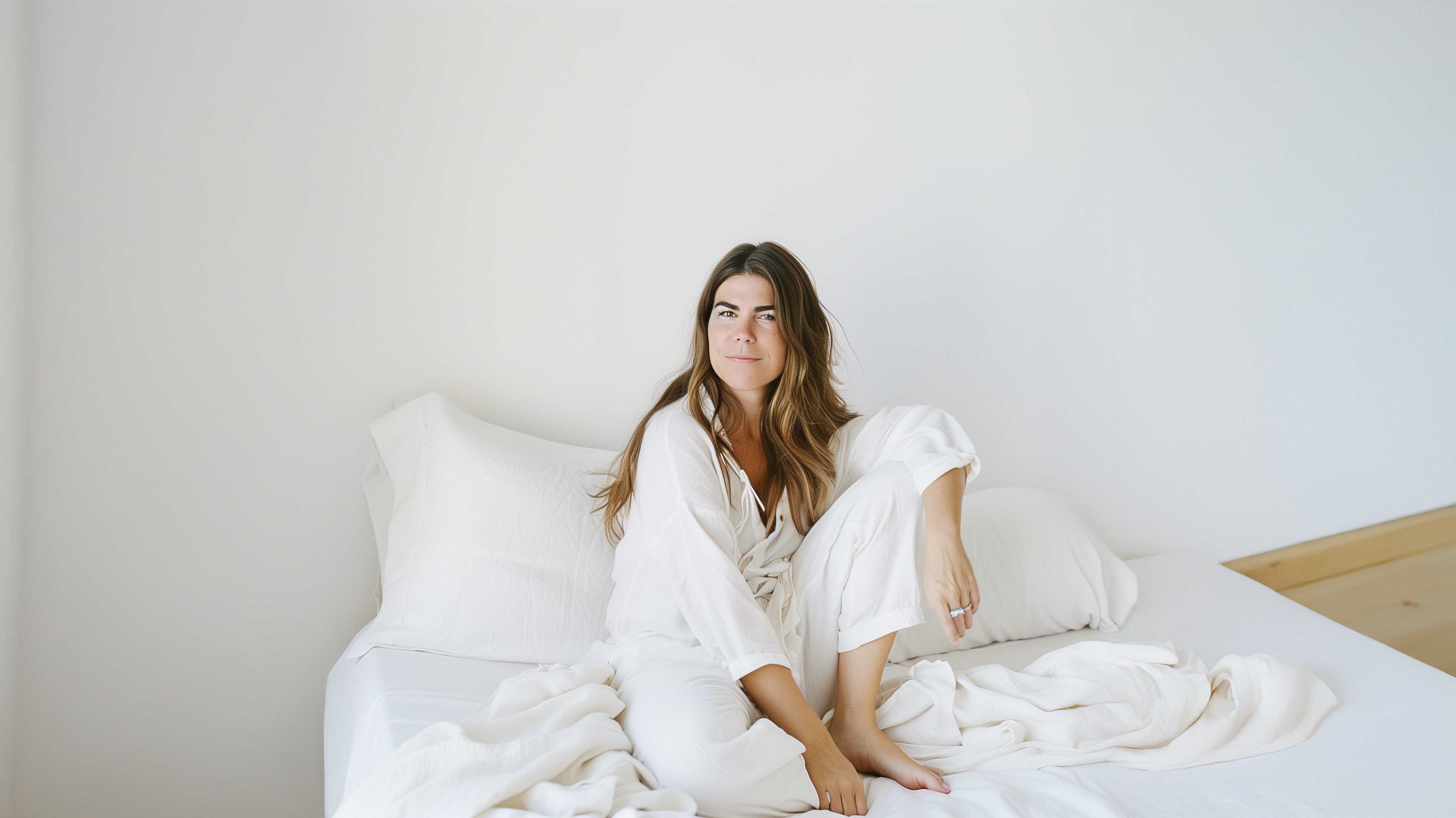 femme au reveille matinal après une nuit de douleur